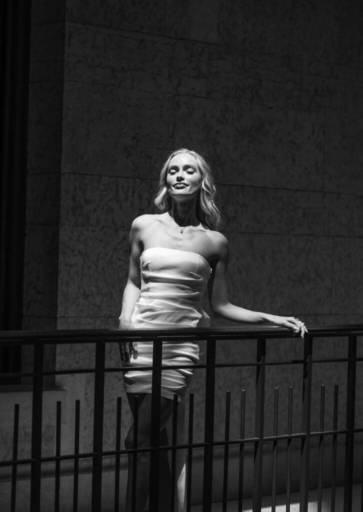 Black and white editorial portrait of bride at the historic Ohio Statehouse